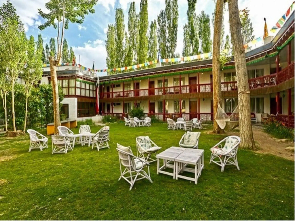 Hotel Shambhala Resort