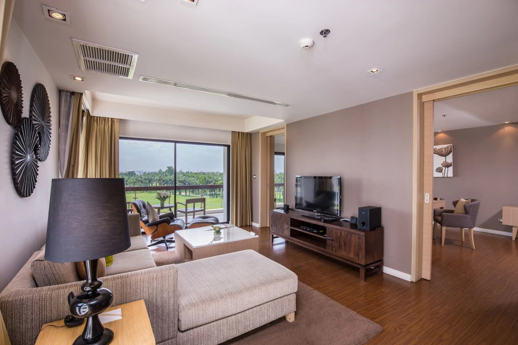 Summit Windmill Golf Suite Hotel @Suvarnabhumi — фото
