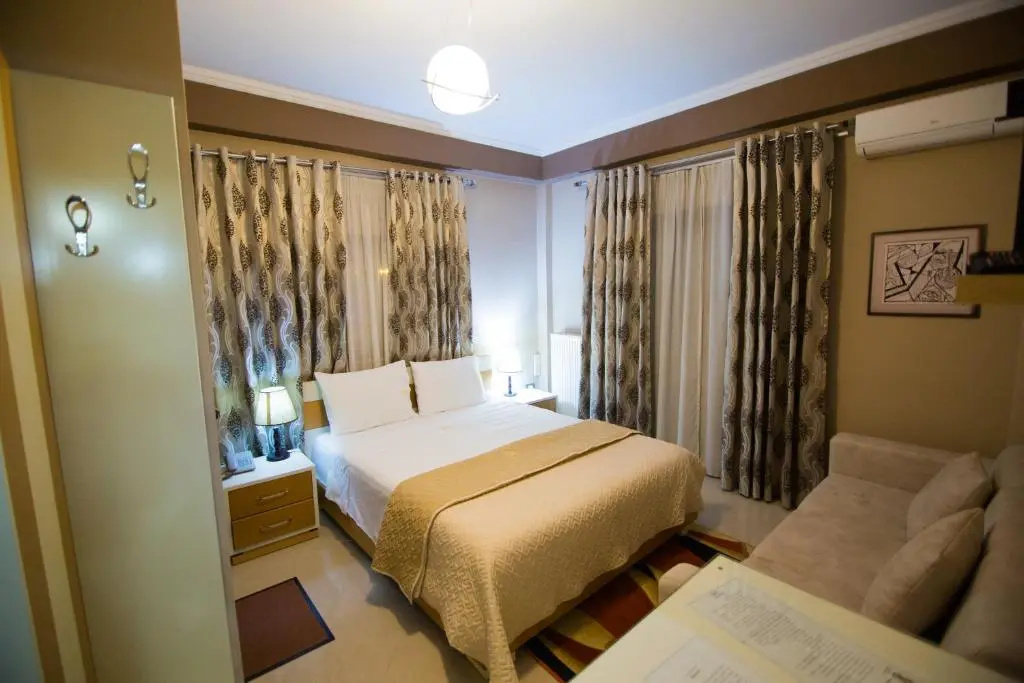 Standard Double room (full double bed)