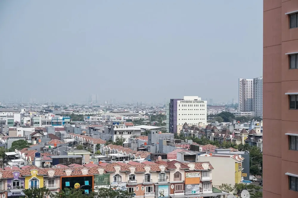 2BR at City Resort Apartment near Airport Soetta