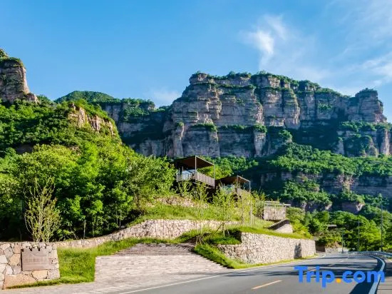 Trip.com Group Country Retreats (Henan Anyang Linzhou Shibanyan)