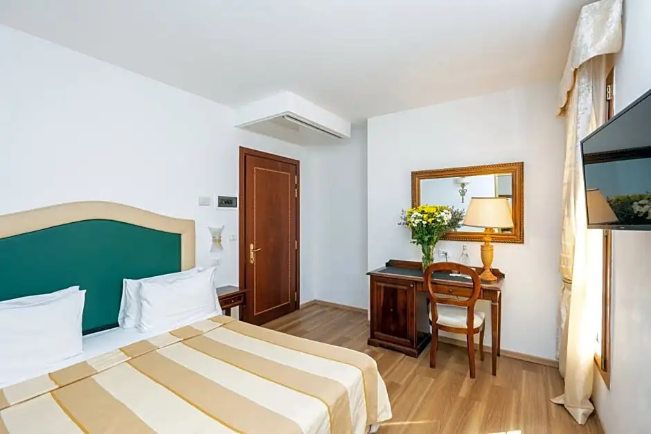 Classic room