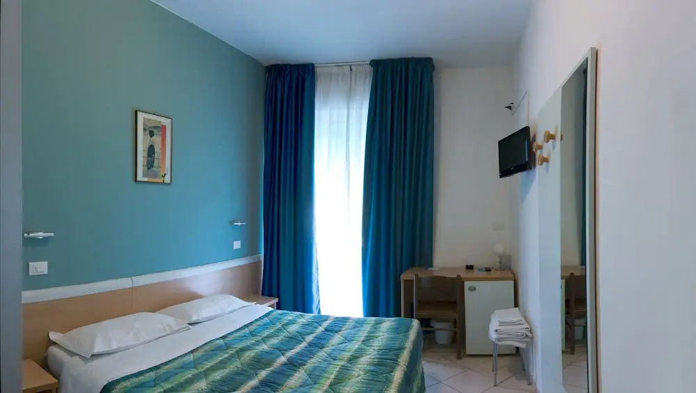 Economy room