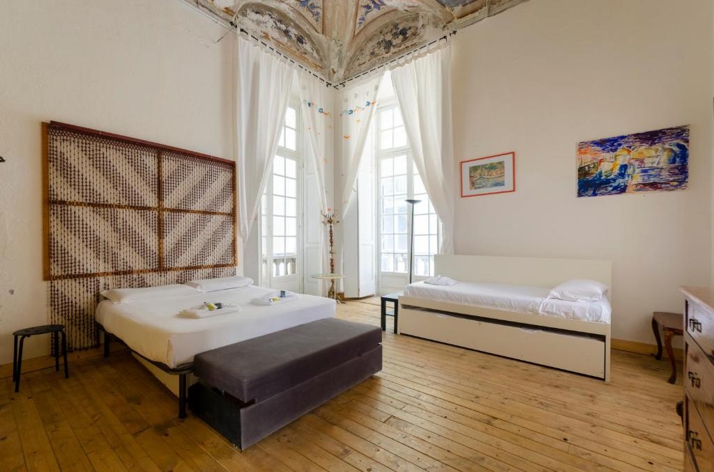 ALTIDO Artistic Flat for 7 in Genoa Historic Centre