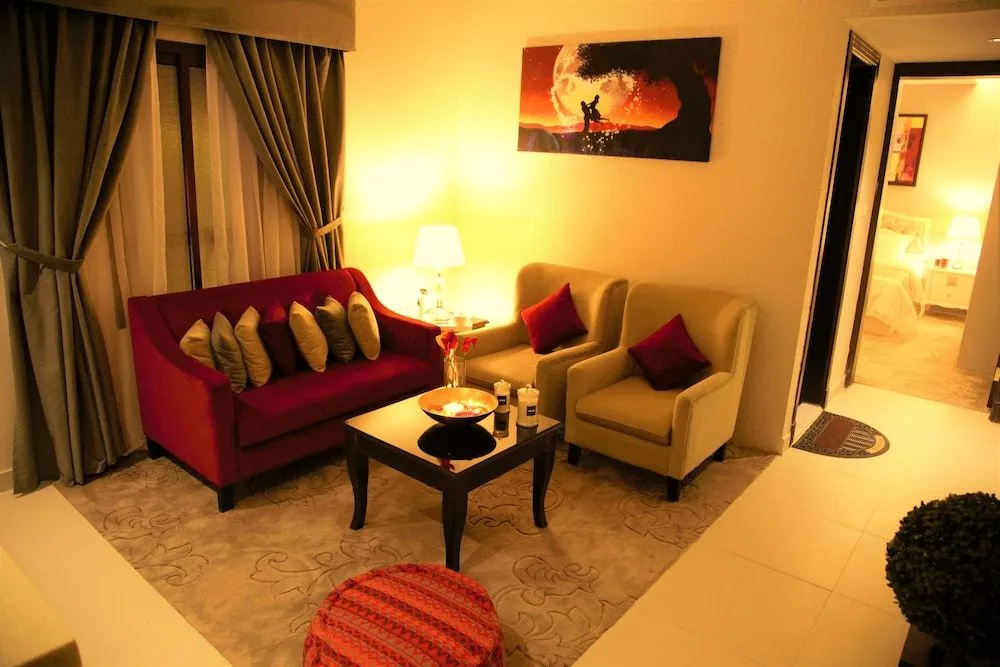 Land Beach Al Aqiq - Général
