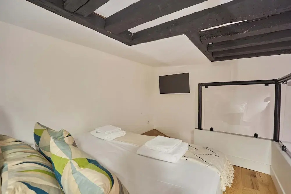 Superb Apartement Center of Paris Le Marais