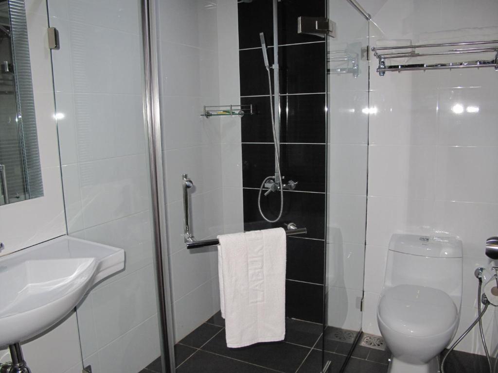 Labuk Hotel