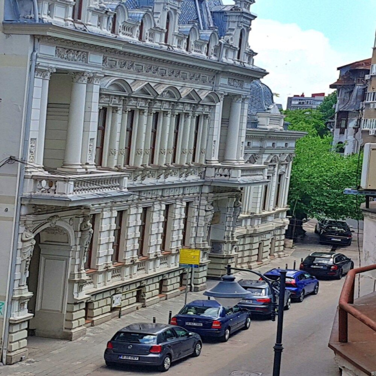 Spacious Apartment In The Centre Of The Capital