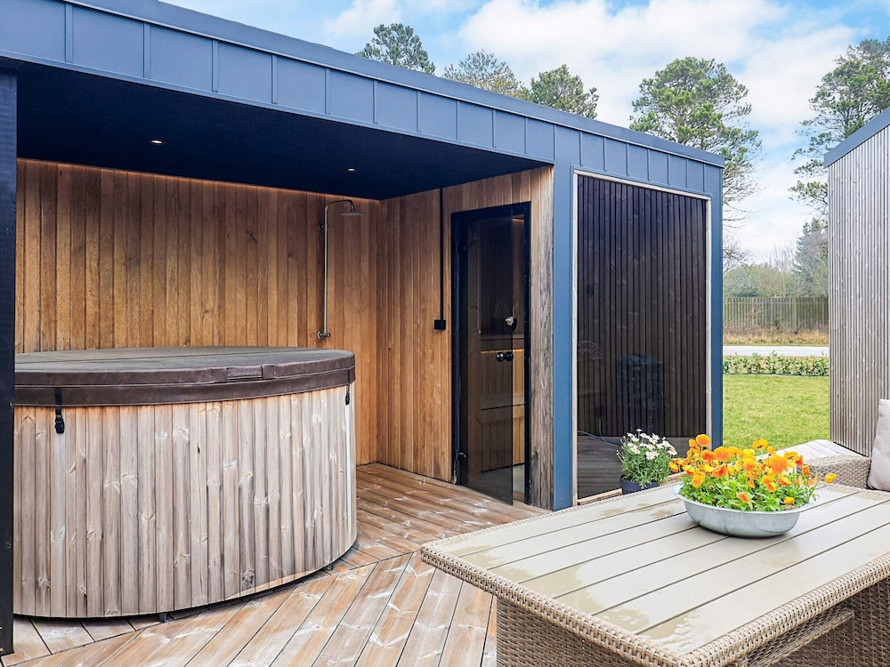 5 Star Holiday Home in Vaeggerlose
