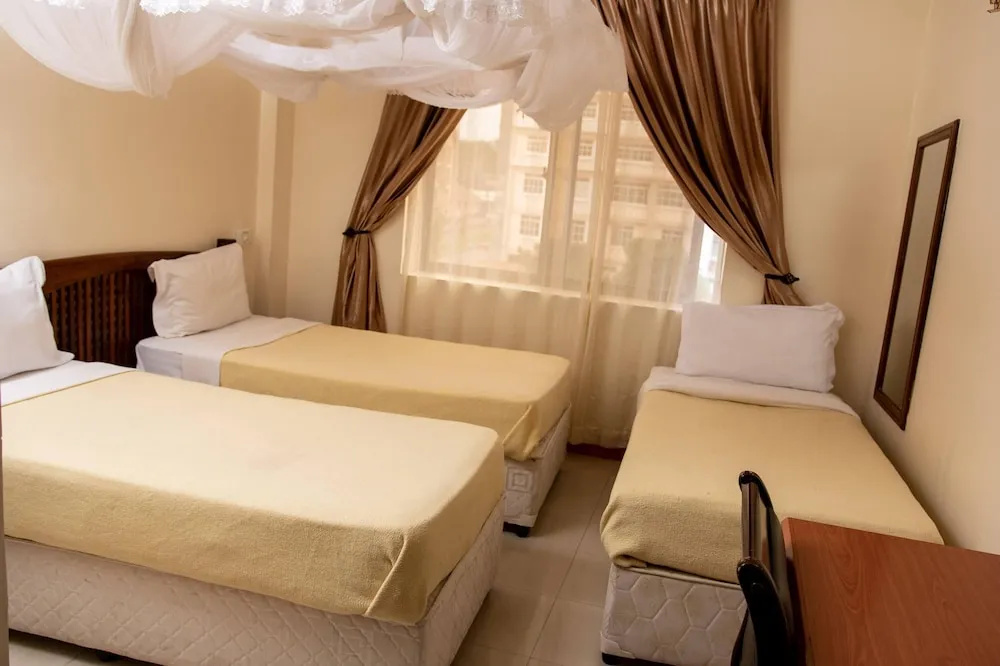 Economy Triple room