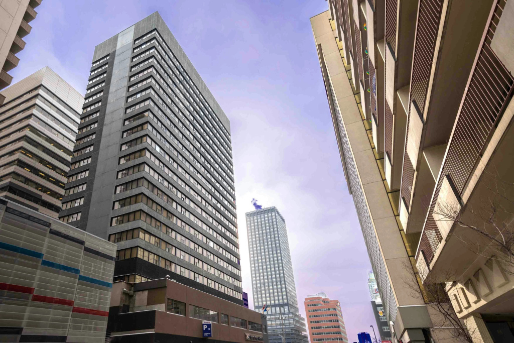 Sandman Signature Calgary Downtown Hotel