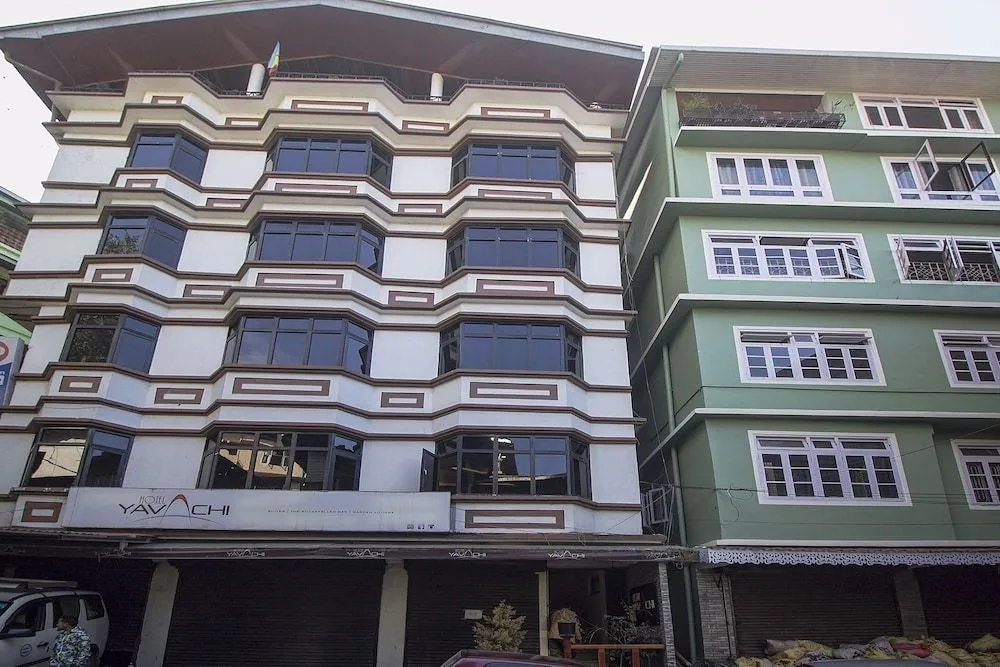 OYO 24798 Kiwi Hotel Yavachi