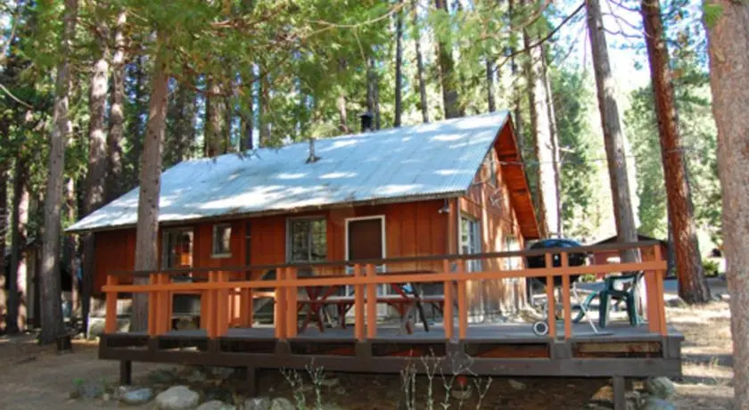 RedAwning Cabin #1B Bear Den