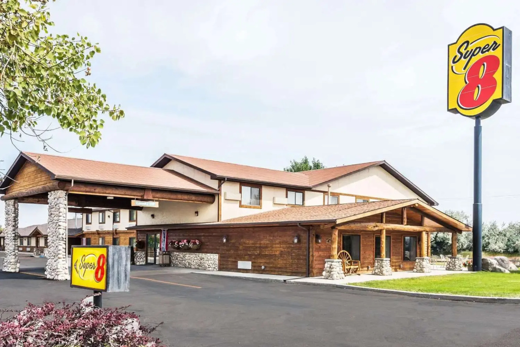 Homestead Inn and Suites