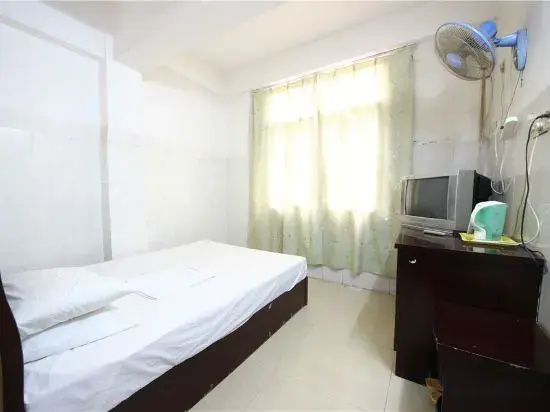 Nanning Xinhua Hotel (Nanning Hydropower Hospital Nancheng Department Store)