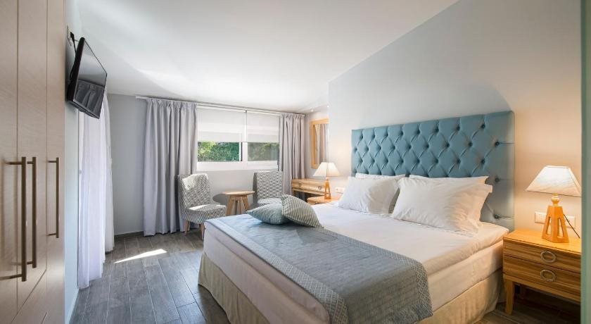 Albatros Hotel by null