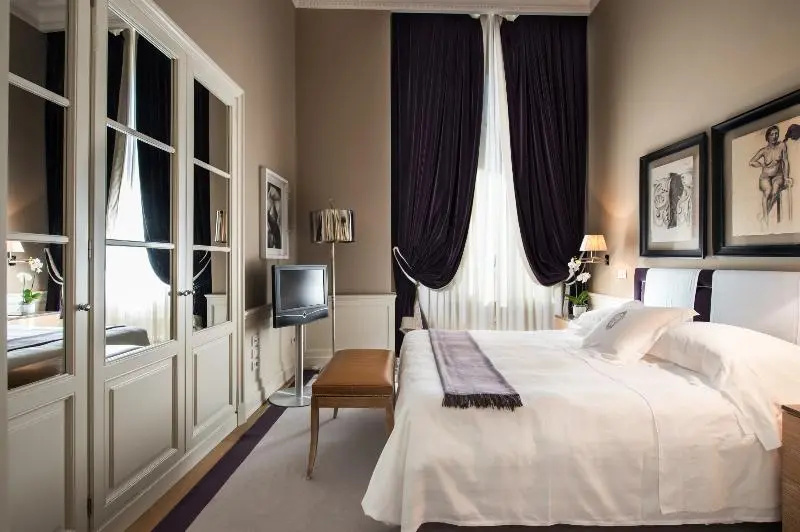 Standard Suite