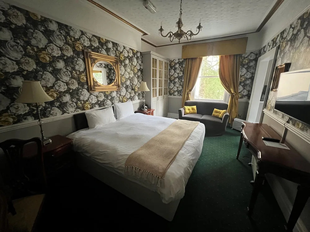 Brook Hall Hotel - Général