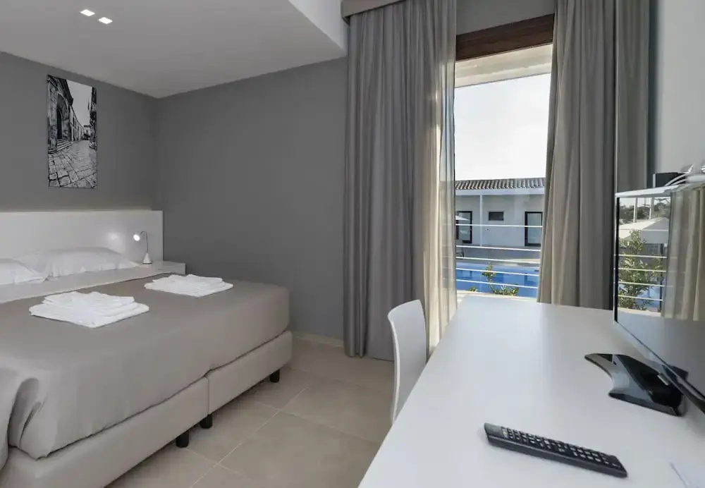 Standard Double room with view (full double bed)