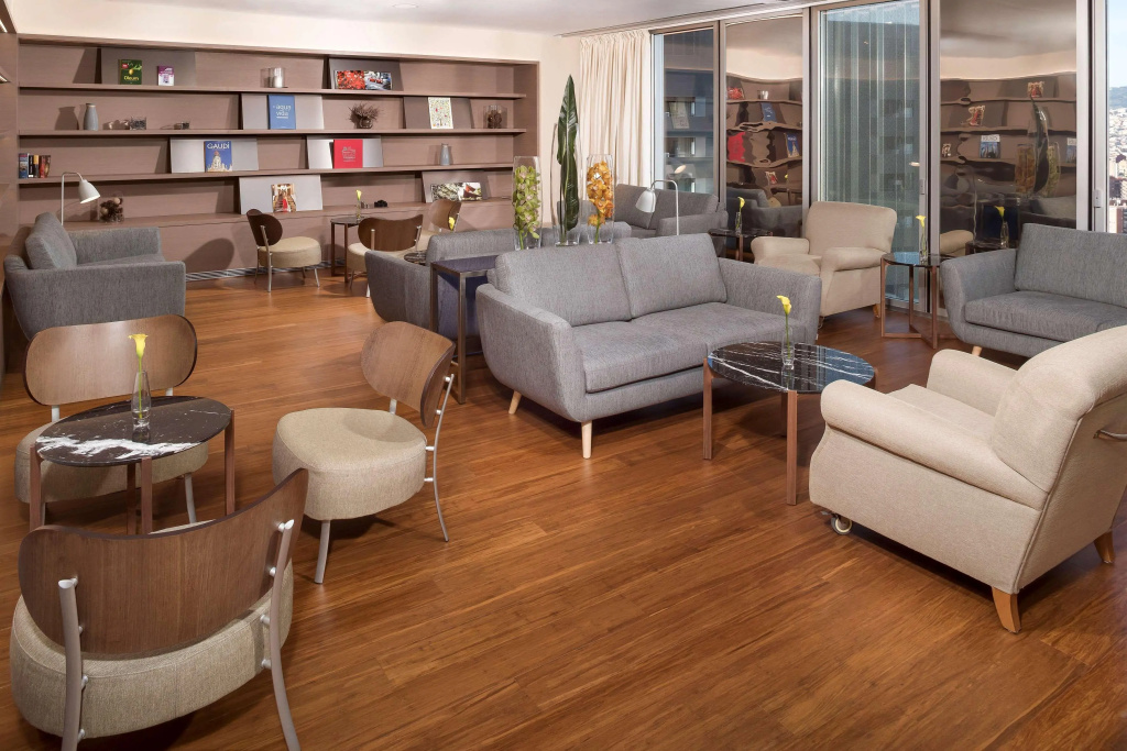 Lobby & Reception