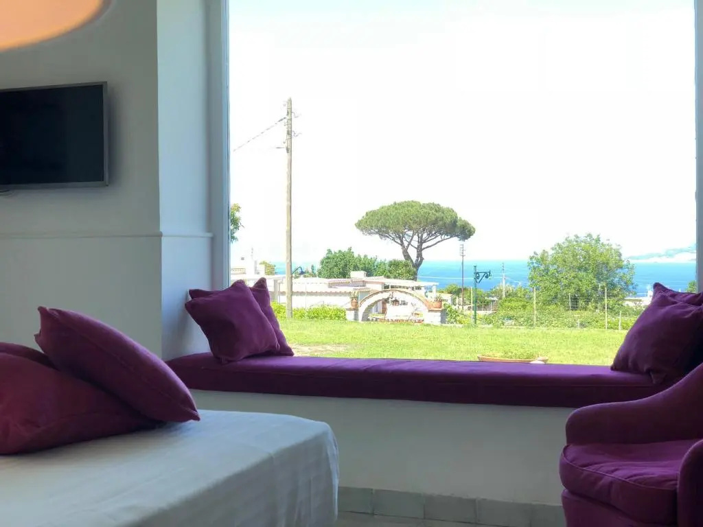 Double Suite with sea view (full double bed)