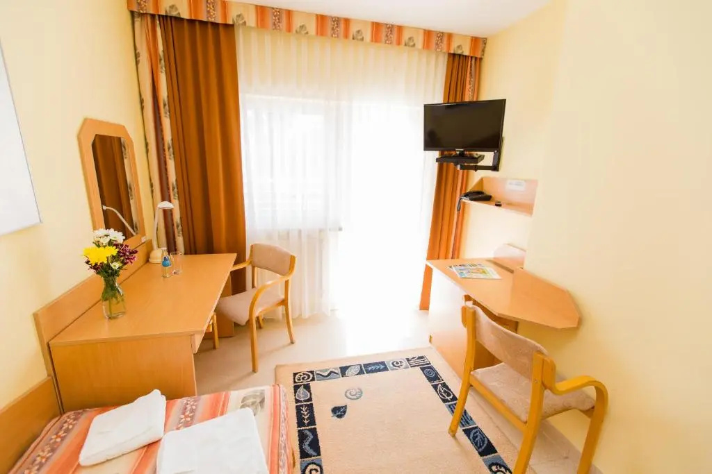 Geovita Jadwisin - Chambres