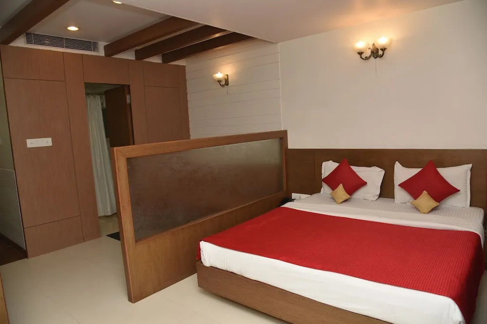 Hotel Rajhans Regent - Chambres