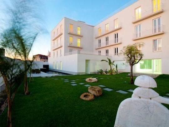 Pateo Lisbon Lounge Suites by null