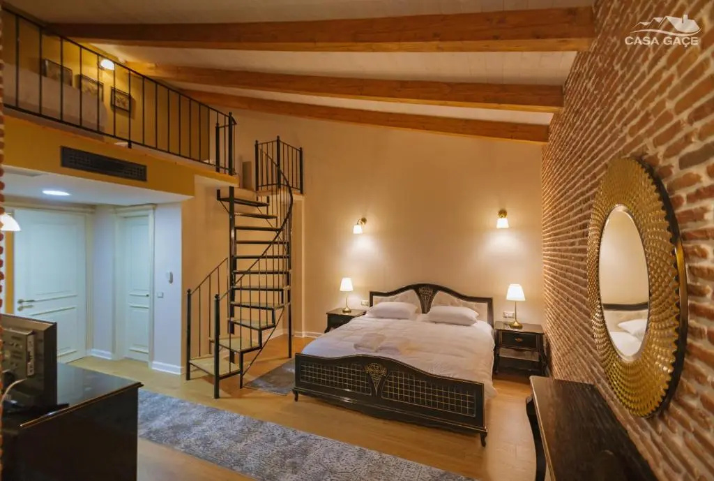 Suite with balcony