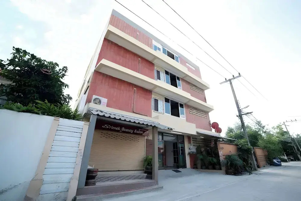 Sukhum Sukhumvit-Onnut Guest House — фото