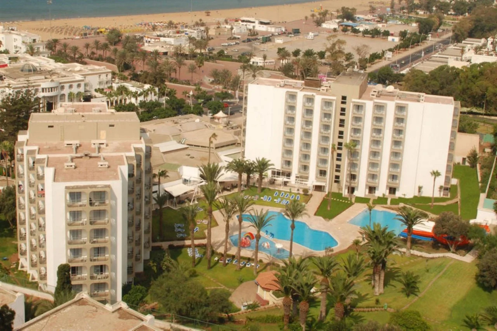 Beach & Waterfront