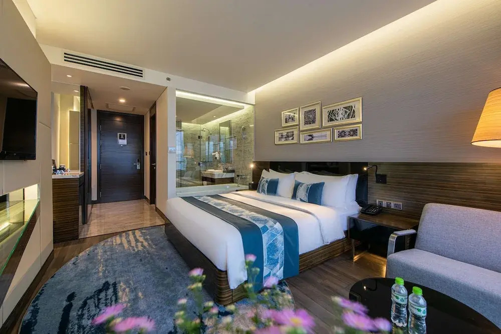 Queen Ann Hotel Nha Trang