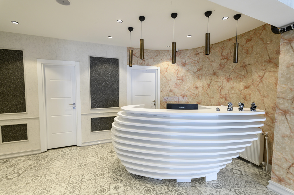 Lobby & Reception