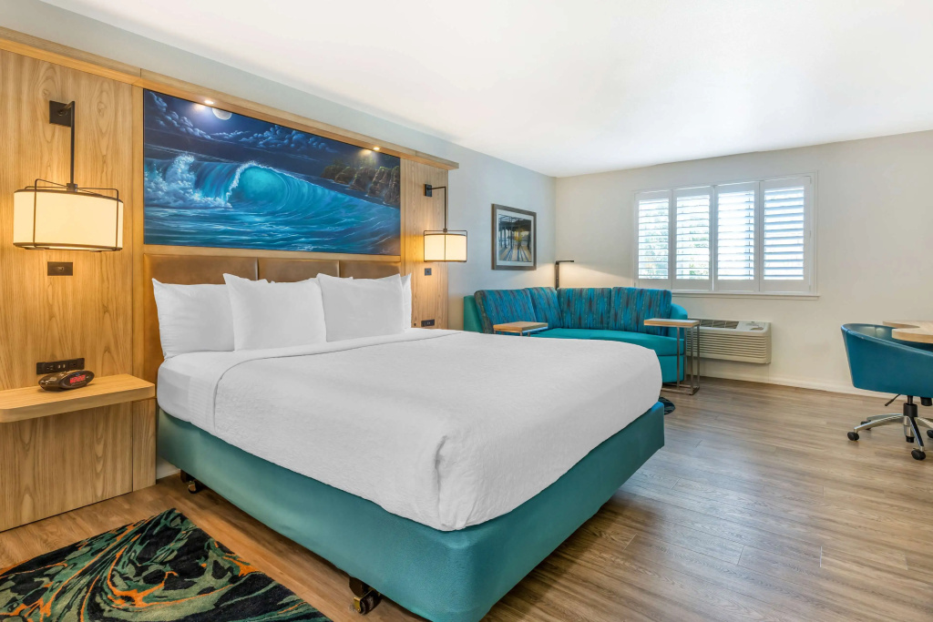 Double Suite (full double bed)