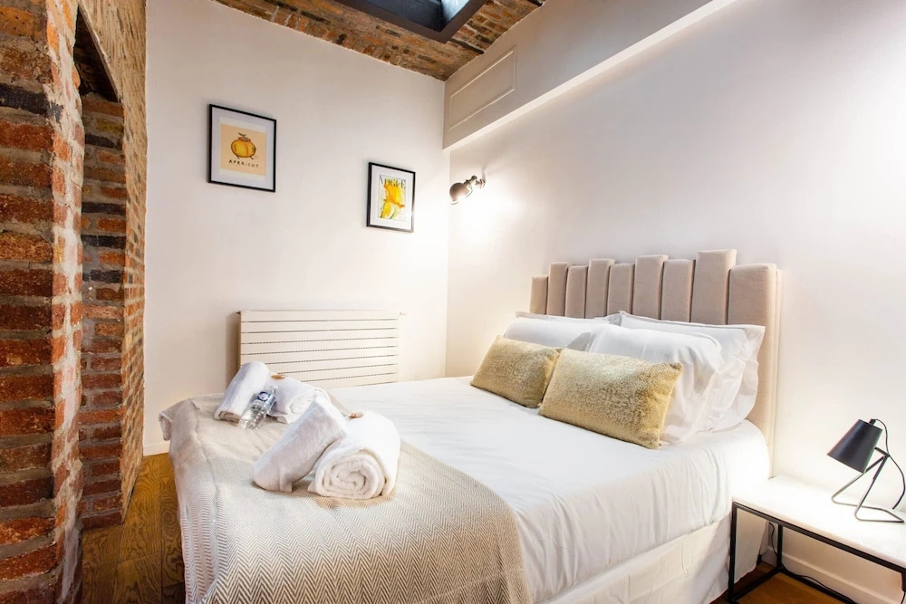 Voir la photo 3 — Bright Triplex - 4br/10p - Moulin Rouge