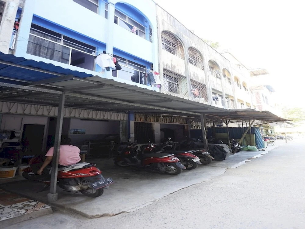 SPOT ON 93276 Fendi 2 Homestay SyariahNearPelabuhan Feri Batam Centre