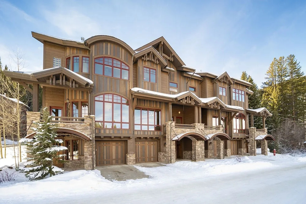 Base Camp At Iron Horse... 4 Bedroom Townhouse by RedAwning