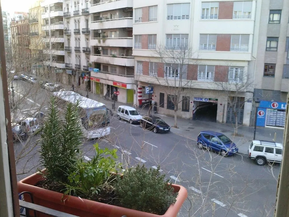 Valencia City Host