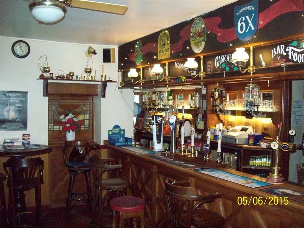 The Crown Hotel - Général