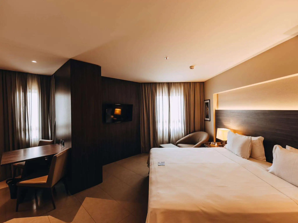 Standard Double room with sea view (full double bed)