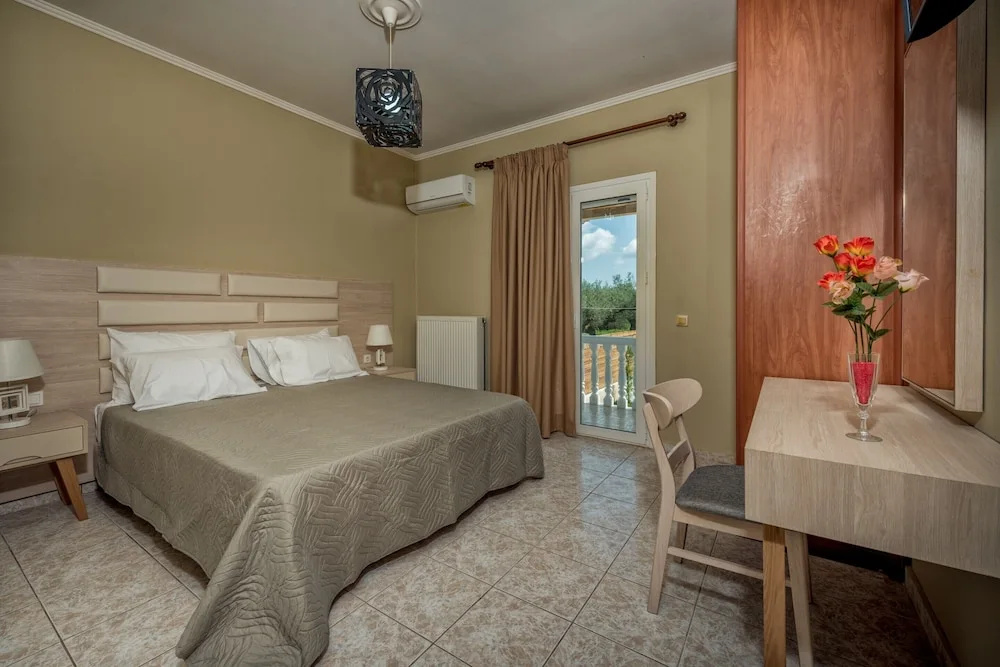 Family Villa with balcony and with pool view