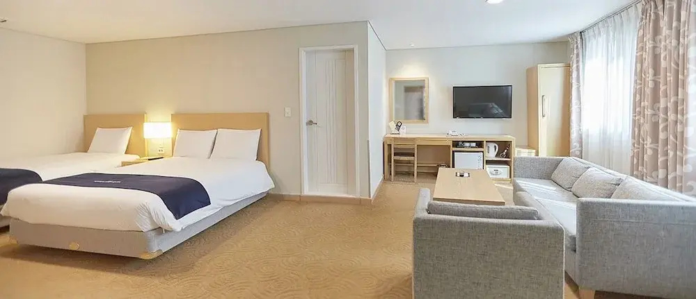 Family Suite with city view