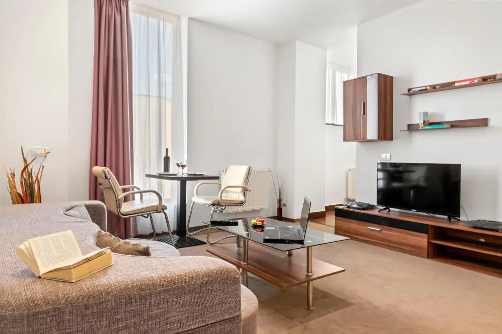 1 Bedroom Apartment with balcony