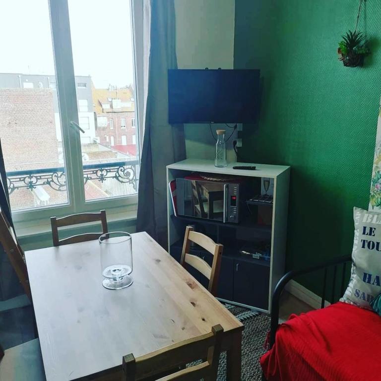 20m Comfort In The Center And Near The Beach