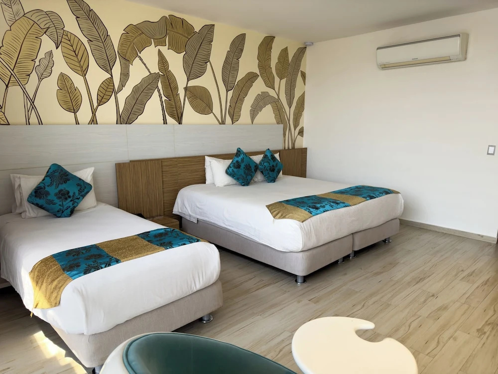 Hotel Catedral Plaza - Chambres