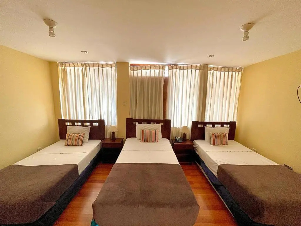 Standard Triple room