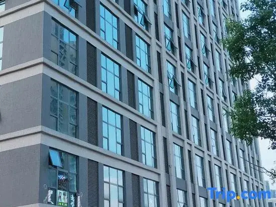 Guangzhou Fenghu Apartment (Wangcun Subway Station Lüde Binfen City)