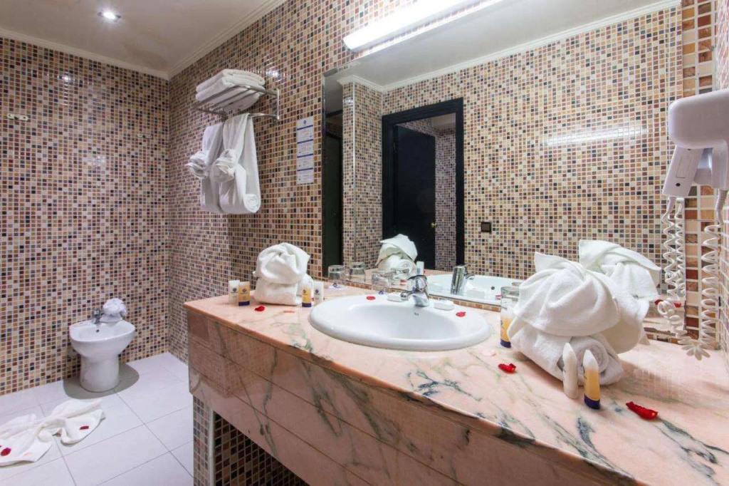Hotel photo 32