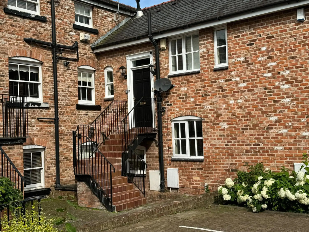 Chester Racecourse Townhouse 23 Black friars
