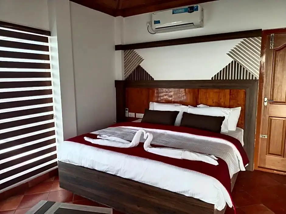 Mira's PMC Lakeshore Resort - Chambres